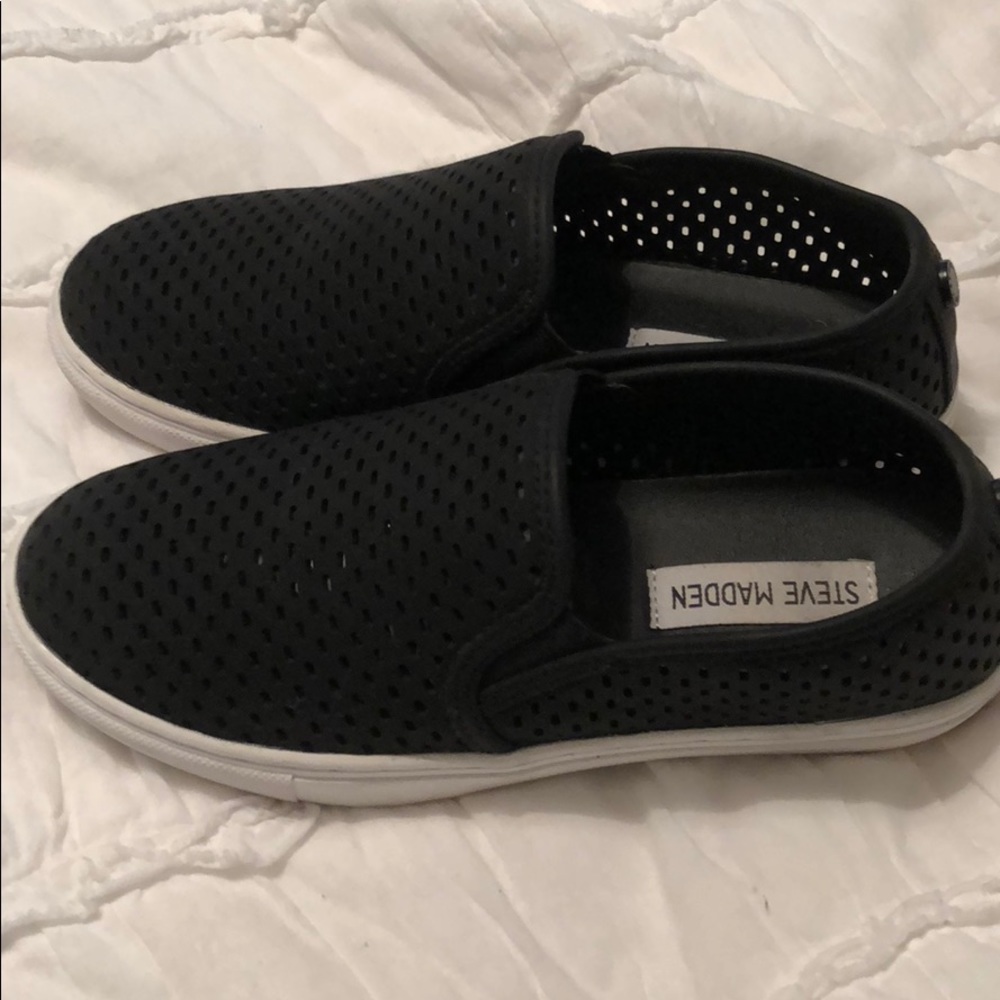Steve Madden sneakers (lightly used)